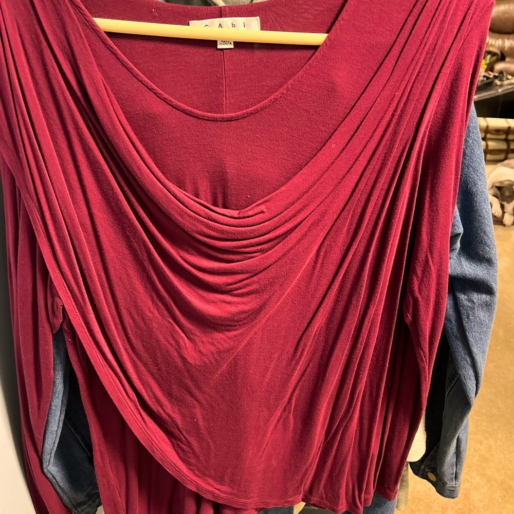 CAbi long sleeve drape in front fits great beautiful